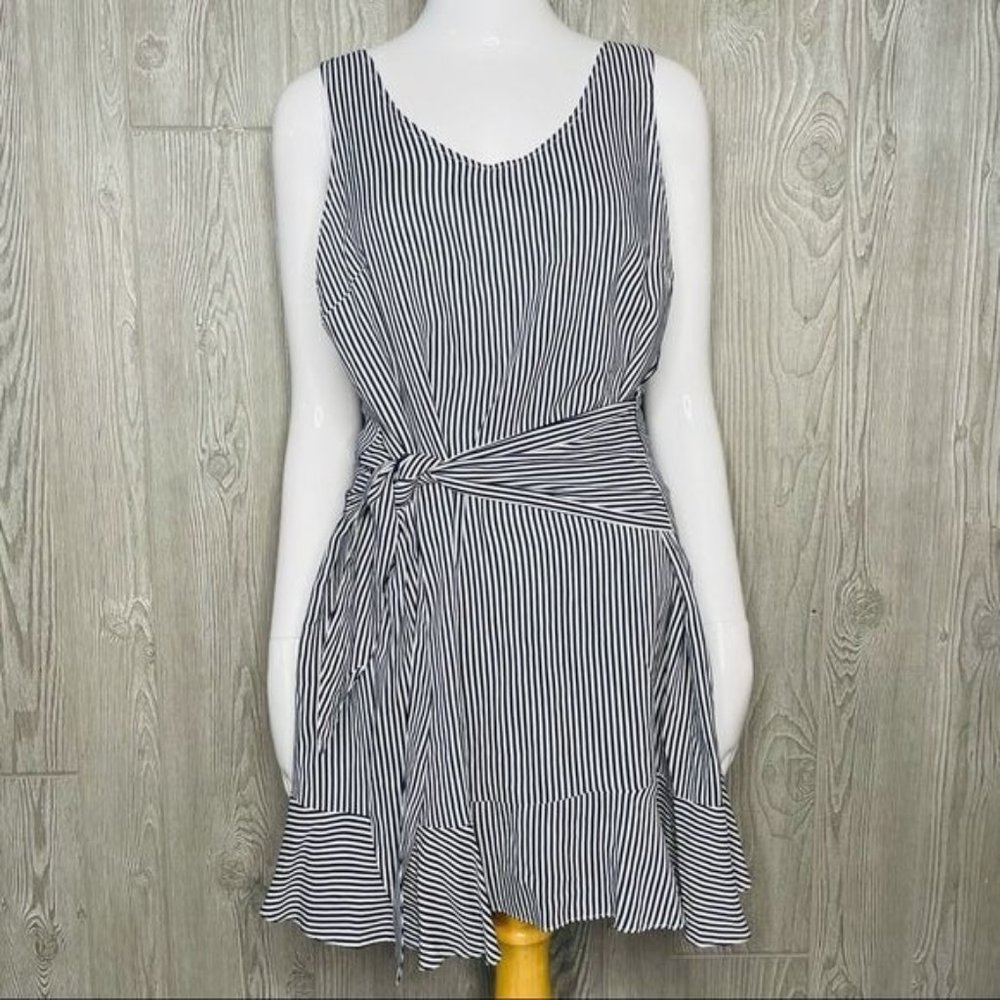 The impeccable pig striped belted ruffle sleeveless dress size medium
